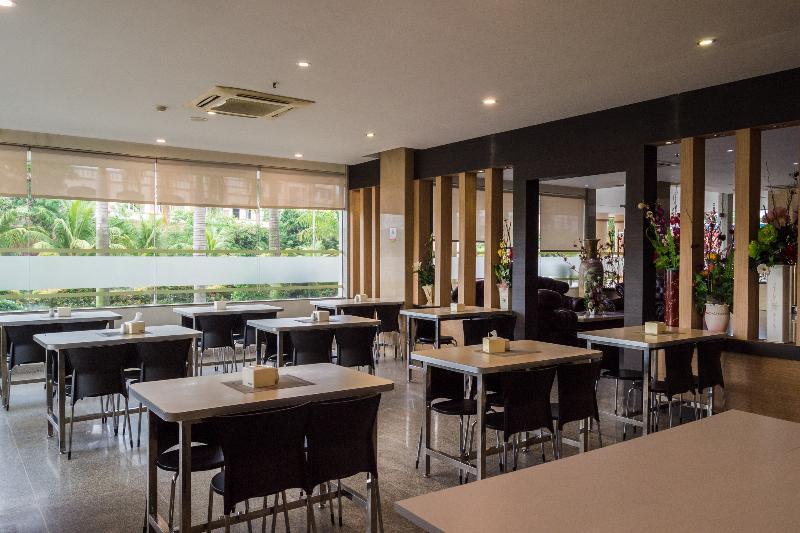 Aviari Hotel Batam Extérieur photo